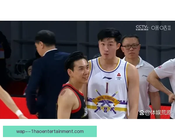 吉鲁对阵英格兰世俱杯赛场个人能力全面展现关键价值解析比赛中心